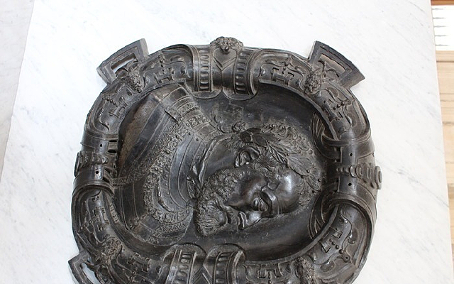 ����ͷ��