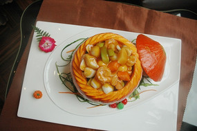 ��ɫ�˱���