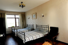 �������