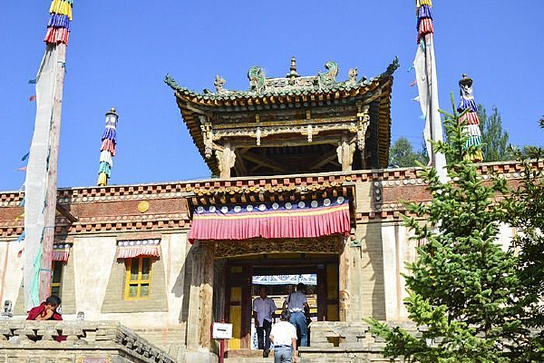 ����������