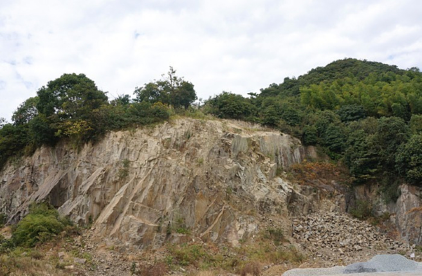 ��ʯ�����