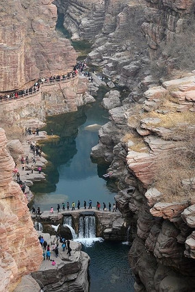 ��̨ɽ��ʯϿ