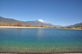 ����ѩɽ��ˮ