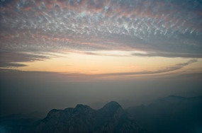 ��ɽ����