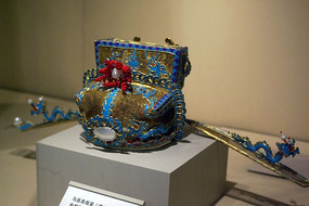 ����ñ��