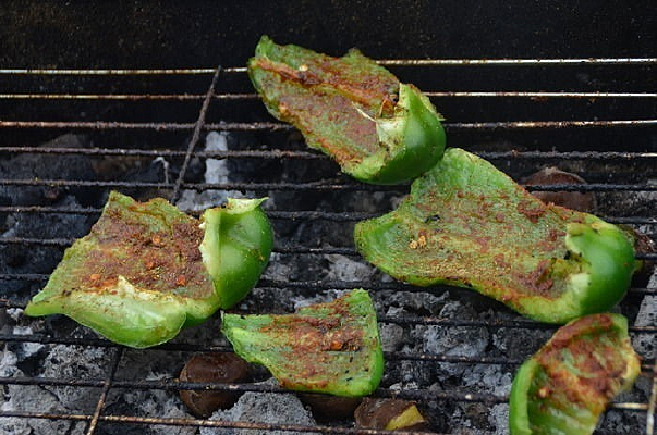 ��ɫ������