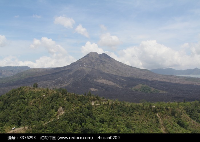 火山山口