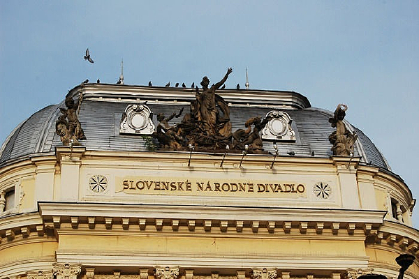 ¥������