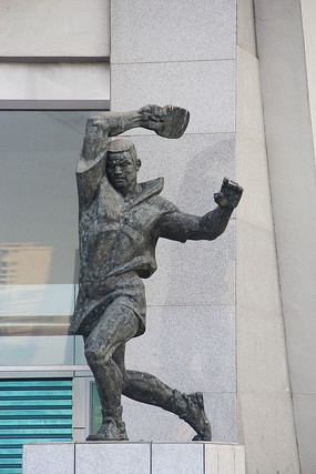 ���ܣ��˶�