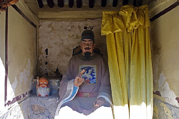 �������