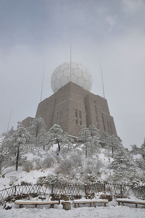 ���ջ�ɽɽ��ѩ��