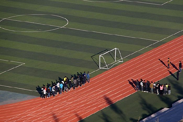 ��������