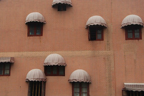 ����Բ��