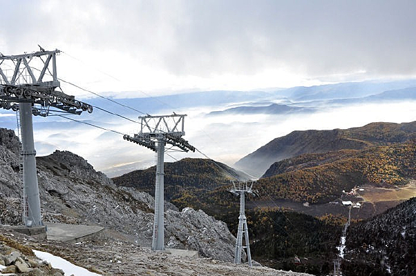 ��ɽ����