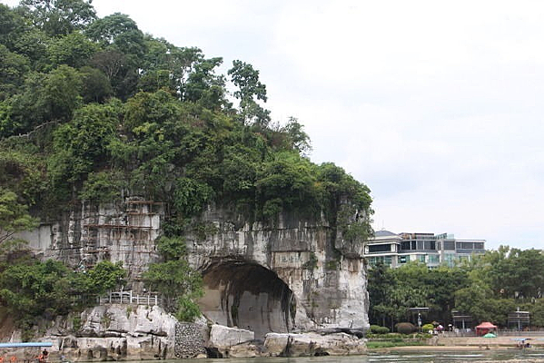 ���ɽ���