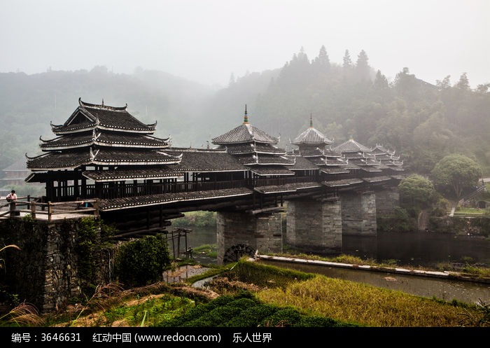 侗寨风雨桥