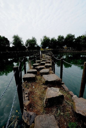 ��ɽ����