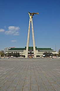 �������