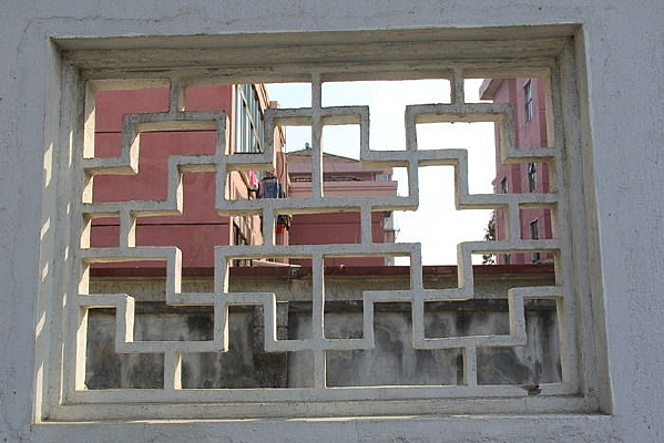 ��������