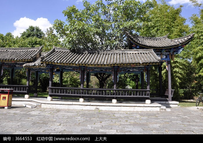 ����������Ƚ���ͼƬ