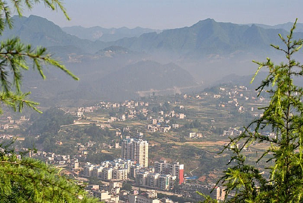 ��ɽ����