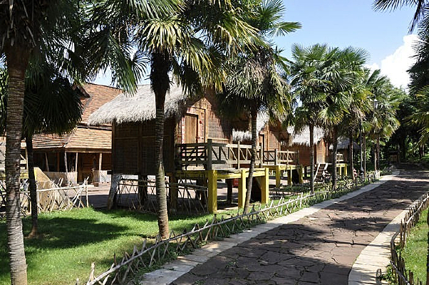 ����������ɫ��կ