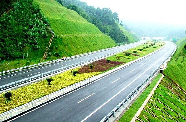 ��ɽ���ٹ�·