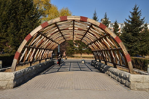 ��������