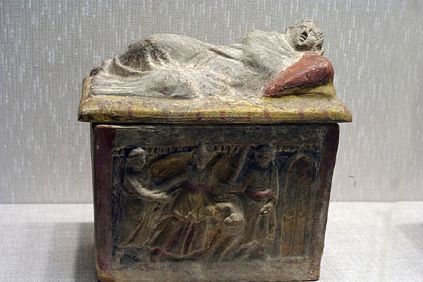 �������