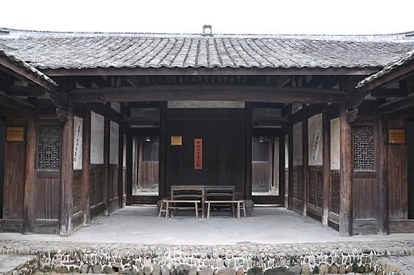 ������ַ