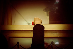 �������