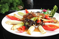 �б�����