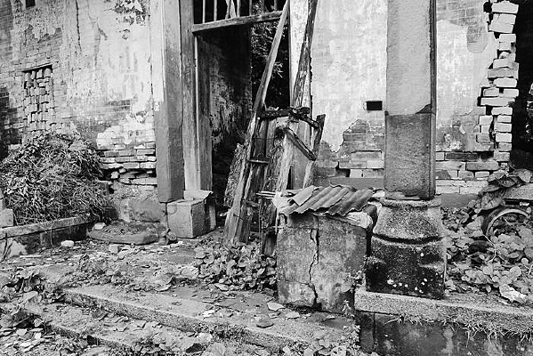 ��������