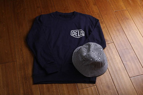 ��ɫ����