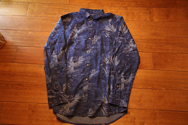 ��ɫ������