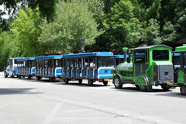 ����ɽ����