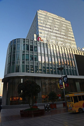 ���˹�������