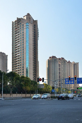 �Ϻ�½����־�