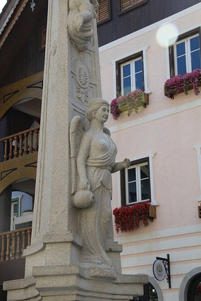 ����Ů��