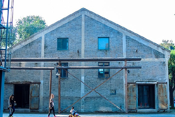 ����������