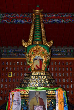 ��������