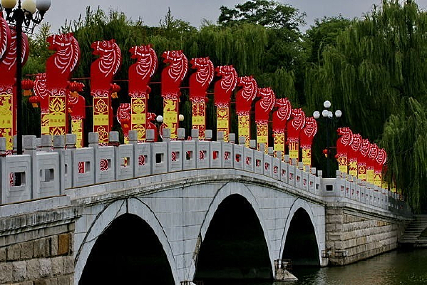 ����װ��