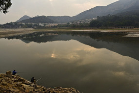 ��������