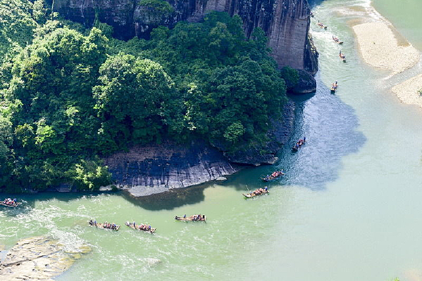 ����ɽ����