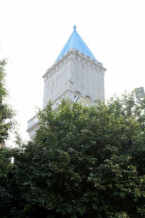 尖塔形建筑模型