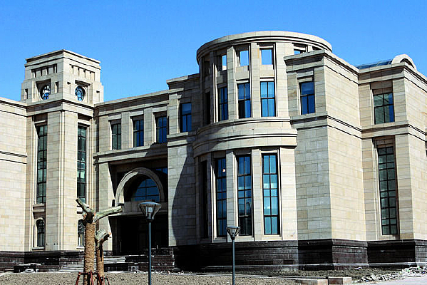 �Ϻ�������ѧ