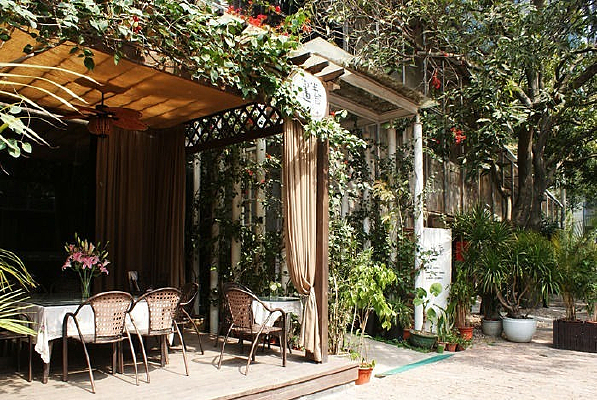 ���պ���