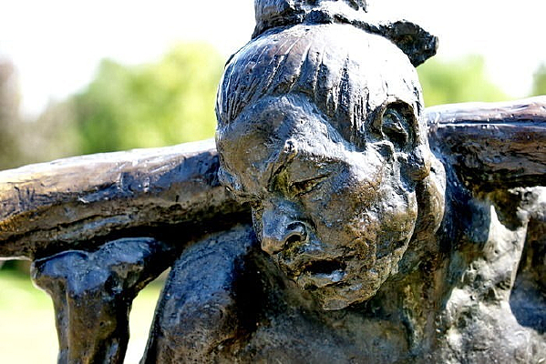 ��������