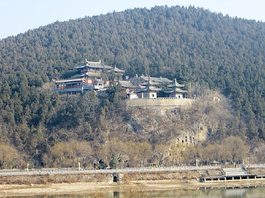 ������ɽ