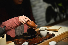 ��ɰ���ݲ�